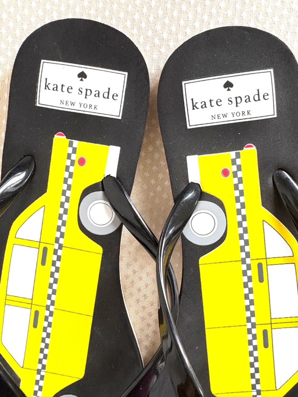 Kate Spade New York Taxi Cab flip flops. - Picture 4 of 9